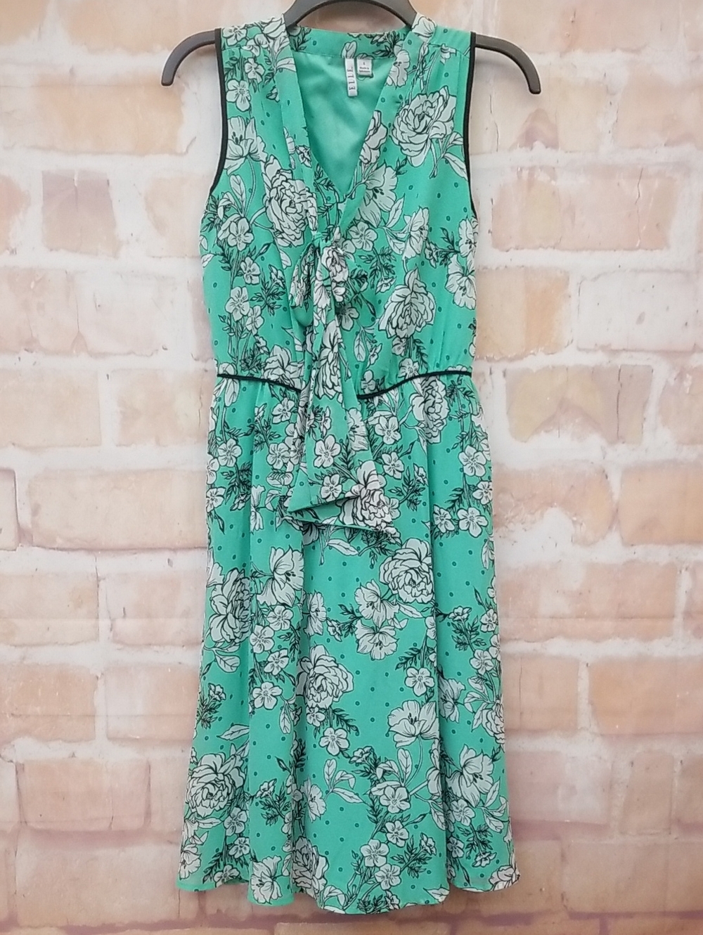 Elle Mint Green Floral Midi Dress with Tie-Neck Size S